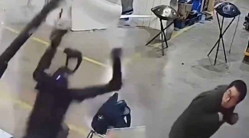 Robo se descontrola 2