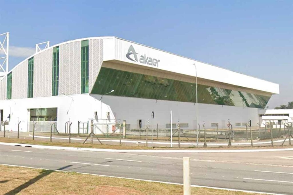 Desvio de verba em projeto de foguete brasileiro 2